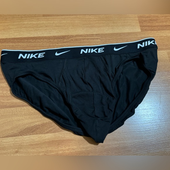 Nike Black Brief-Everyday Performance Dri-FIT - Picture 3 of 10